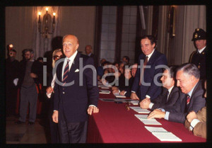 Fotografia d epoca originale Raimondo VIANELLO Sandra MONDAINI MILANO 1991 Ambrogino 35mm vintage slide 2 1