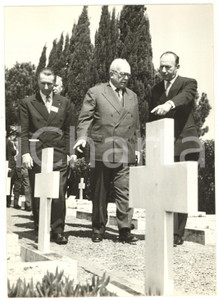 1959 ROMA Cimitero militare francese - Vincent AURIOL omaggia i soldati caduti
