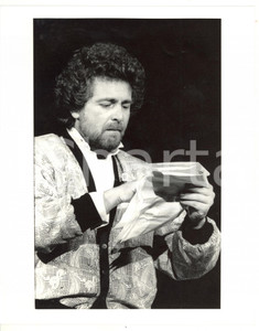 1985 ca (Ristampa 1990) TEATRO Beppe GRILLO si esibisce sul palco (9) *Foto