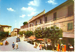Cartolina originale da collezione 1960 ca CAMERANO (AN) Piazza ROMA con distributori benzina ICA *ANIMATA FG VG 1
