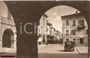 Cartolina originale da collezione 1930 circa BUSCA CN Piazza XX settembre ANIMATA Cartolina postale 1