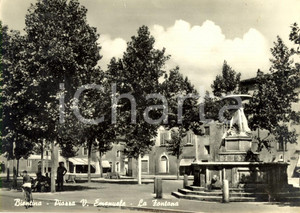 Cartolina originale da collezione 1950 ca BIENTINA (PI) Veduta Piazza VITTORIO EMANUELE con fontana *ANIMATA FG VG 1
