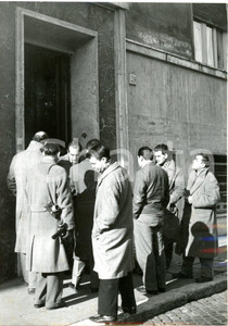 1958 ROMA Tentato suicidio di Belinda LEE - Fotografi in attesa *Foto 13x18 cm
