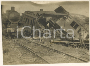 Fotografia d epoca originale 1921 ROMA Stazione MAGLIANA  Incidente ferroviario  Foto RARA 2 17x12 cm 1
