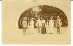 Fotografia d epoca originale 1910 ca TORINO ? Nobile famiglia posa in giardino Foto VINTAGE FP 1