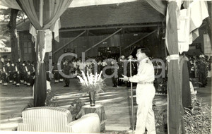 Fotografia d epoca originale 1960 ca CAMBOGIA Discorso autoritÃ  all inaugurazione della nuova scuola Foto 1