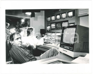 Fotografia d epoca originale 1985 CINEMA Adriano CELENTANO  Lavorazione film Joan Lui 2 Foto 1