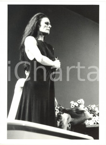 Fotografia d epoca originale 1992 Tanztheater Wuppertal  Pina BAUSCH in Ifigenia in Tauride Foto 18x24 cm 1