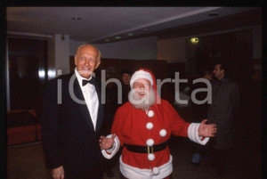 Fotografia d epoca originale 1998 I TRE TENORI Raimondo VIANELLO con Babbo Natale 35mm vintage slide 8 1