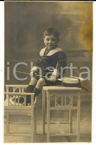 Fotografia d'epoca originale 1920 ca GENOVA Ritratto di un piccolo marinaretto *Fotografia MONTABONE FP 1