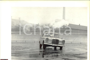 Materiale pubblicitario d’epoca 1963 MERCEDES BENZ 220 catalogo pubblicitario 22 pagine 1