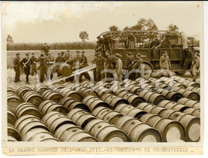 Fotografia d'epoca originale 1939 PIEMONTE GRANDI MANOVRE Rifornimento di combustibile Fotografia DANNEGGIATA 1