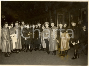 Fotografia d epoca originale 1938 MILANO Dirigenti chimici Fronte del lavoro tedesco FOTO 1