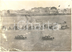 Fotografia d epoca originale 1935 ca ROMA Reparti motorizzati italiani e tedeschi in esercitazione Foto 24x18 1