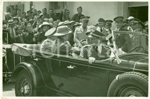 Fotografia d epoca originale 1935 ASMARA ERITREA Galeazzo CIANO con i figli del DUCE su auto Emilio DE BONO 1