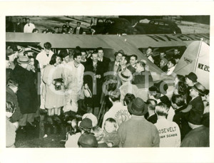 Fotografia d epoca originale 1938 ROOSEVELT FIELD NEW YORK John JONES ballerino TIP TAP traversata aerea 1