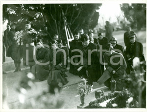 Fotografia d epoca originale 1935 ca MILANO Anniversario Milizia cimitero MUSOCCO Fotografia 1