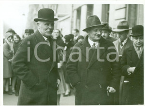 Fotografia d epoca originale 1930 ca PARIS Louis LOUCHEUR e Charles DANIELOU Crise ministÃ©rielle Fotografia 1