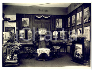Fotografia d epoca originale 1930 ca BERLINO Mostra internazionale TURISMO Sala espositiva ENIT Foto 1