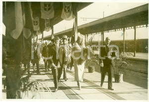 1931 NAPOLI Principe UMBERTO II Maria José di SAVOIA arrivano alla stazione FOTO