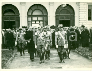 Fotografia d epoca originale 1931 MILANO BAGGIO Duca di BERGAMO Pietro GAZZERA inaugurano Ospedale Militare 1