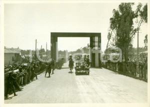 Fotografia d epoca originale 1938 ADDIS ABEBA ETIOPIA AOI Corteo vicerÃ¨ Amedeo di SAVOIA acclamato dal popolo 1