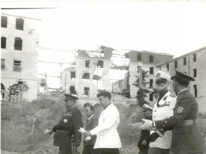Fotografia d epoca originale 1939 MADRID Galeazzo CIANO AndrÃ©s SALIQUET visitano FundaciÃ³n DEL AMO distrutta 1