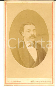 Fotografia d epoca originale 1870 ca PARIS Ritratto maschile con cravattino Fotografia Henry LEVY CDV 1