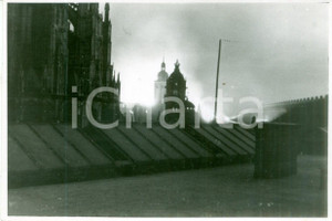 Fotografia d epoca originale 1945 KOLN WW2 Bombardamenti notturni vicino al Duomo Fotografia 1