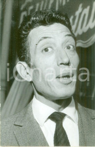 Fotografia d epoca originale 1966 PARIS Philippe CLAY a presentazione di La grande peur dans la montagne Foto 1