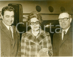 Fotografia d epoca originale 1970 ca PARIS Marie Madeleine DIENESCH all aeroporto Fotografia 1
