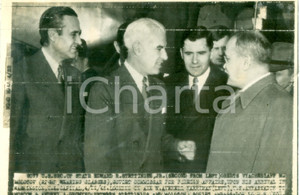 Fotografia d epoca originale 1955 ca USA Edward R. STETTINIUS con Vjaceslav MOLOTOV Fotografia DANNEGGIATA 1