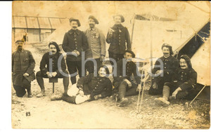 Fotografia d epoca originale 1916 WW1 CAMP DE CHIBRON FRANCE Un groupe de chasseurs Photo carte postale 1