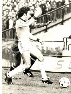 Fotografia d epoca originale 1980 ca CALCIO Centrocampista Joao Batista DA SILVA in azione Foto 18x24 cm 1