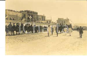 Fotografia d epoca originale 1928 SIRTE LIBIA Arrivo di Roberto FARINACCI per nuova sede PNF Foto 17x11 1