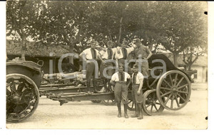Fotografia d epoca originale 1935 AREA LOMBARDA Militanti PNF posano con mezzo militare Foto cartolina RARA 1