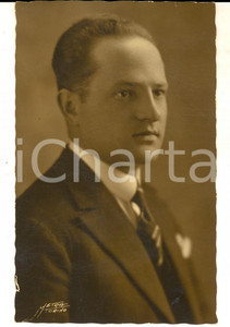 Fotografia d epoca originale 1940 ca TORINO Ritratto di un giovane uomo Foto cartolina cav. Dario METRA 1
