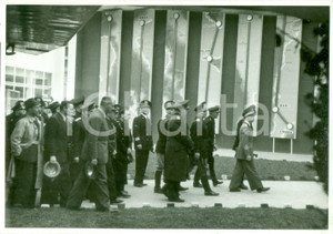 Fotografia d epoca originale 1935 ca MILANO Duca di BERGAMO visita la Fiera Campionaria Fotografia 1