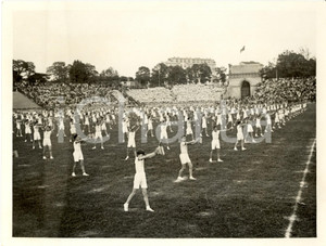 Fotografia d epoca originale 1937 MILANO Saggio ginnico OPERA NAZIONALE BALILLA Arena civica Foto KEYSTONE 1