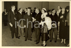 Fotografia d epoca originale 1937 HELSINKI Finlandia Museo Arte Invitati Esposizione artiste italiane Foto 1