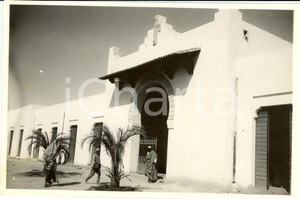 Fotografia d epoca originale 1930 ca SOLUCH Libia Entrata del FUNDUCH o mercato dei cereali Fotografia 1