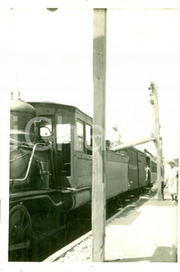 Fotografia d epoca originale 1935 ca MOUNA LIBIA Treno trasporti speciali in stazione Fotografia ANIMATA 1