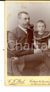 Fotografia d epoca originale 1910 ca COLMAR F Ritratto di un padre con la figlia bambina Foto PAUL CDV 1