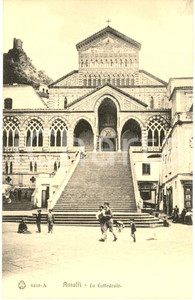 Cartolina originale da collezione 1910 ca AMALFI SA Veduta della cattedrale Cartolina postale ANIMATA FP NV 1