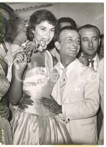 1955 ROMA Miss Cinema - La vincitrice Giorgia MOLL con il sarto Emilio SCHUBERTH