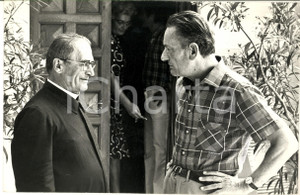1970 ca RAVENNA Politico Benigno ZACCAGNINI con sacerdote (3) Foto 30x20 cm Fotografia d'epoca. CONDIZIONI: GFORMATO: 30x20 cm      originale e autentica 1