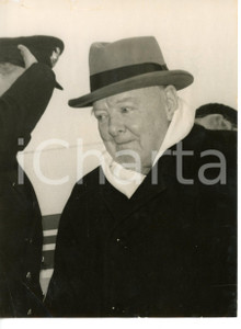 1958 LONDON AIRPORT Sir Winston CHURCHILL back from Nice *Photo 15x20 cm