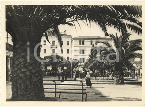 Cartolina originale da collezione 1950 ca VALLO DELLA LUCANIA SA Piazza Vittorio Emanuele Cartolina ANIMATA FG 1
