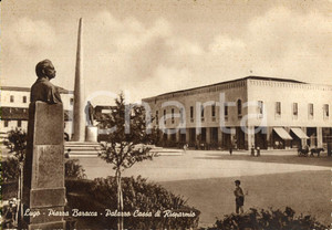 Cartolina originale da collezione 1950 ca LUGO RA Piazza BARACCA con palazzo della Cassa di Risparmio ANIMATA 1