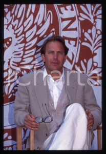 Fotografia d epoca originale Kevin COSTNER  VENEZIA Mostra del Cinema 1995  35 mm vintage slide 127 1